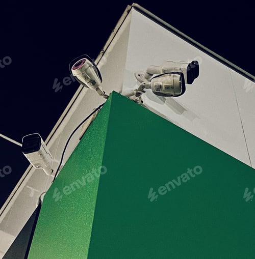 Preview: video surveillance on the wall