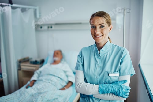Vista previa: Happy confident nurse in the hospital ward looking at camera.
