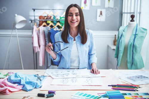 Preview: Beautiful young designer