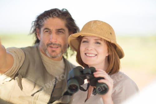 Preview: Couple on safari holiday
