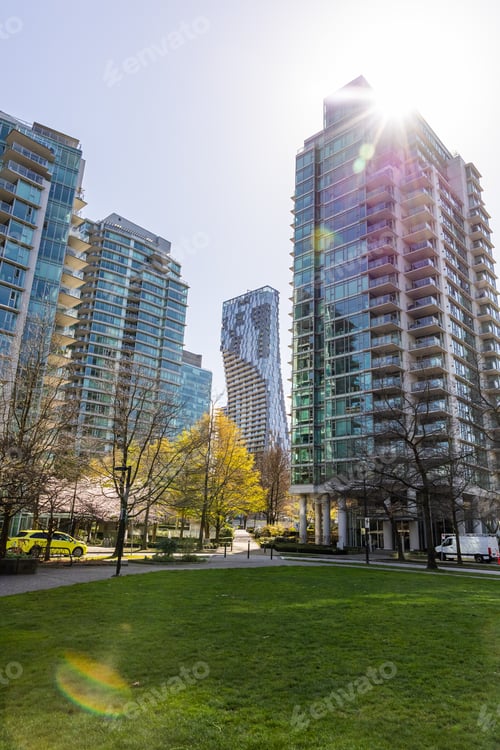 Preview: Modern Architecture in Downtown Vancouver Urban Park Setting