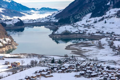 Preview: Winter view on mountains lake Lungernersee, Lungern, Switzerland