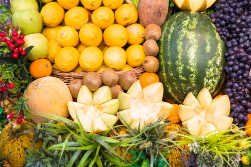 Vista previa: Set of fruits on the market in Istanbul, Turkey