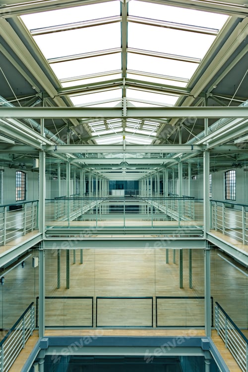 Preview: Industrial interior with glass roof