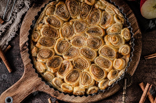 Preview: Homemade rustic apple pie