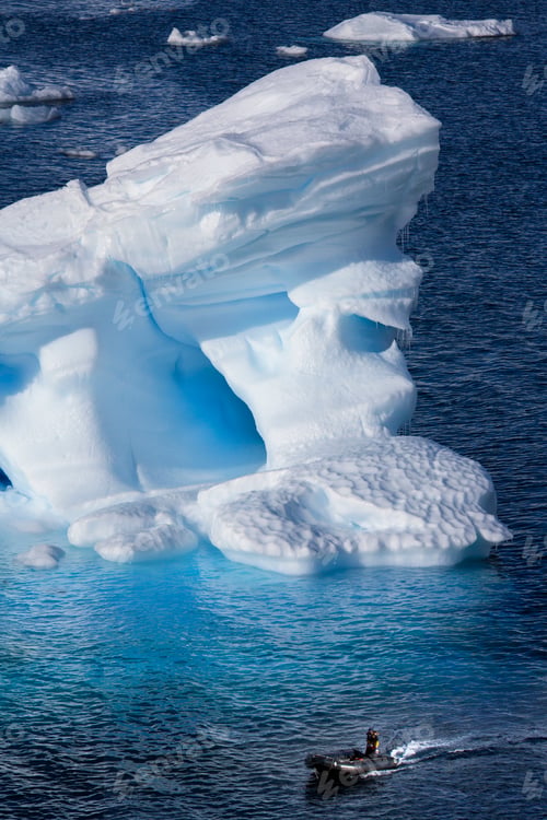 Preview: Iceberg in Antarctica