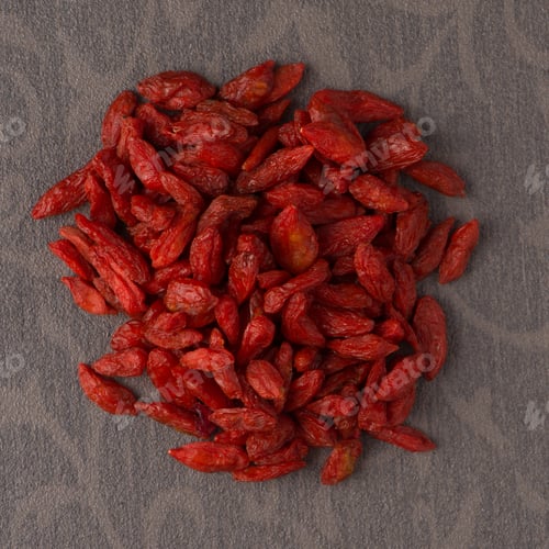Preview: Circle of dry red goji berries