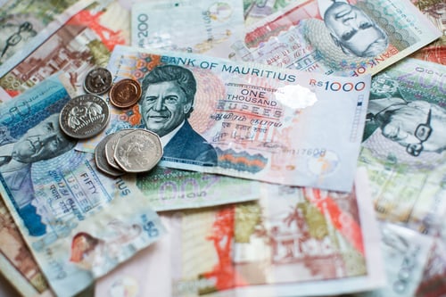 Preview: Mauritius money Mauritius Rupee (MUR) notes and coins close up
