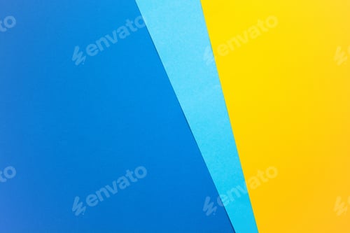 Preview: Overhead view on beach with umbrellas and sea with boats