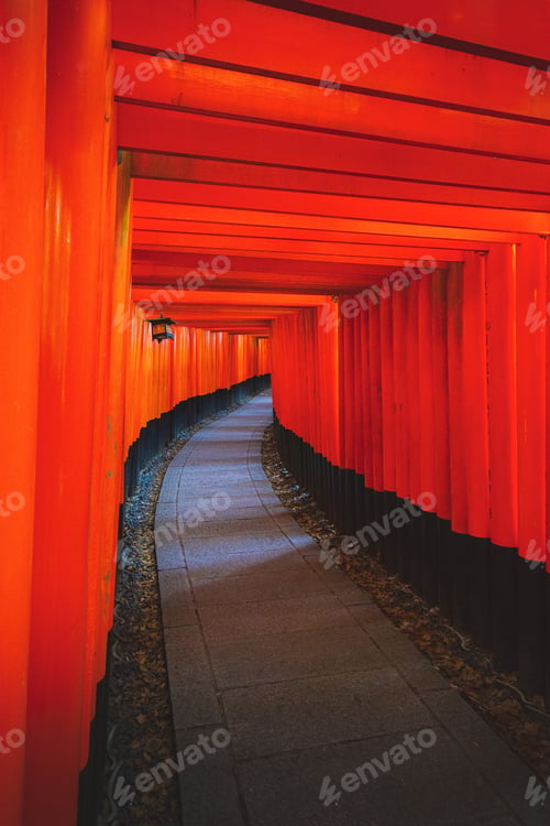 Preview: Orange tori gates in Kyoto