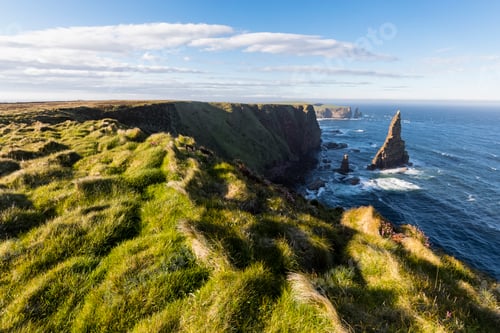 Preview: UK, Scotland, Caithness, Coast of Duncansby Head, Duncansby Stacks