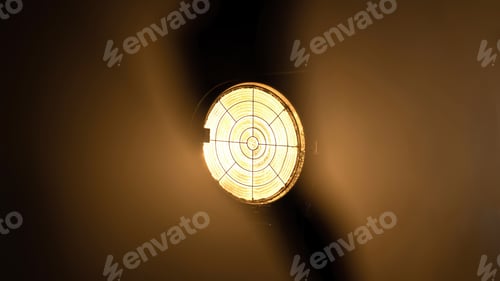 Preview: Halogen lightning system on a movie set