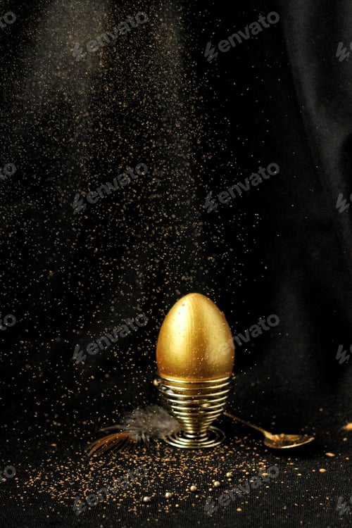 Preview: Covered with gold