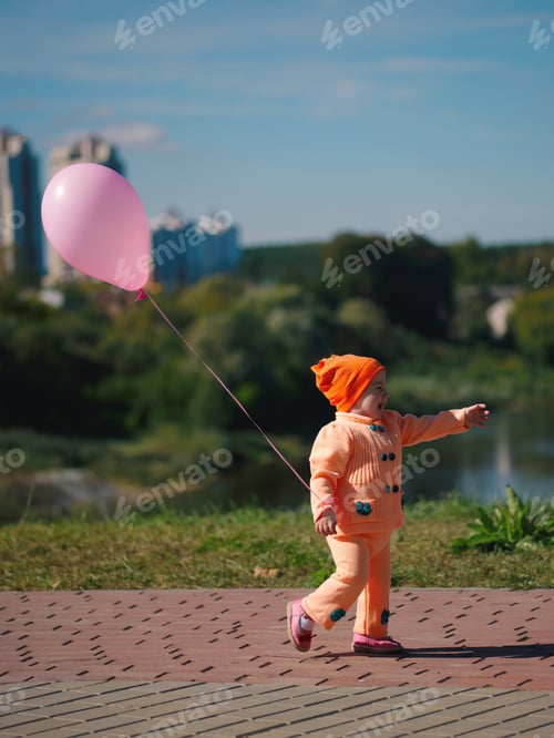 Preview: little sad girl with balloon