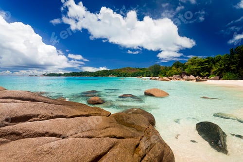 Preview: Anze Lazio Beach
