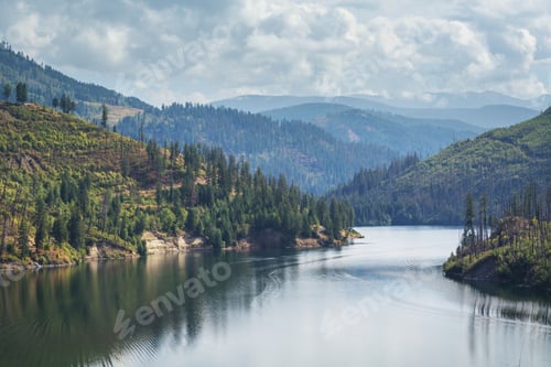 Preview: Lake in Canada