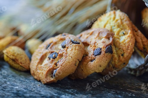 Preview: Chocolate chip cookies