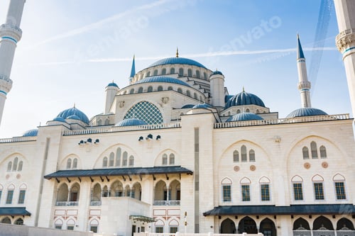 Preview: The Çamlıca Mosque in Uskudar district of Istanbul. New Mosque in Turkey