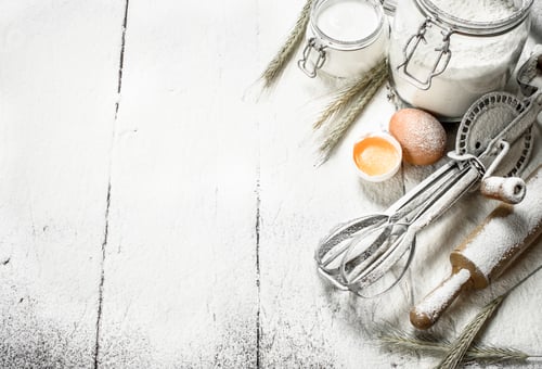 Preview: Tools and ingredients for the dough.