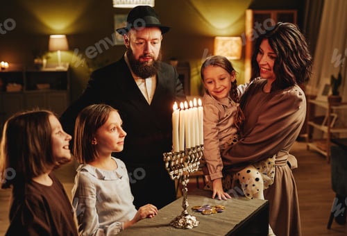 Preview: Jewish Family Tradition