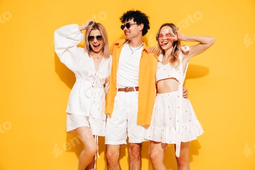 Preview: Man and two women in studio