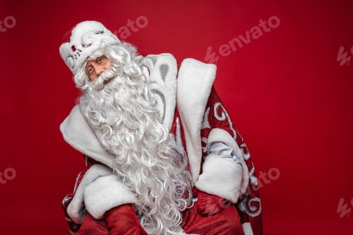 Preview: Santa with white long beard leaning to the right.