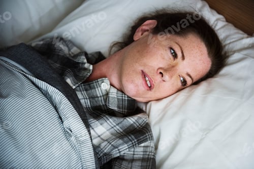 Preview: A woman waking up