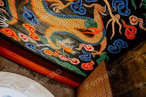 Preview: Dragon drawn inside a door in Seoul, Korea
