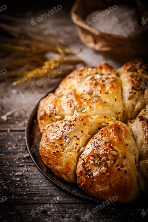 Preview: Fresh baked bun
