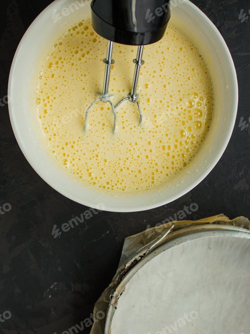 Preview: Raw Dough (Eggs, Flour And Other Ingredients)