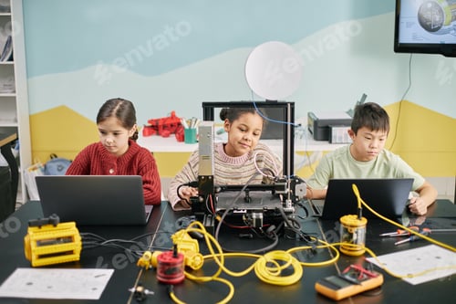 Preview: Examining 3D Printing in Classroom Setting with Students