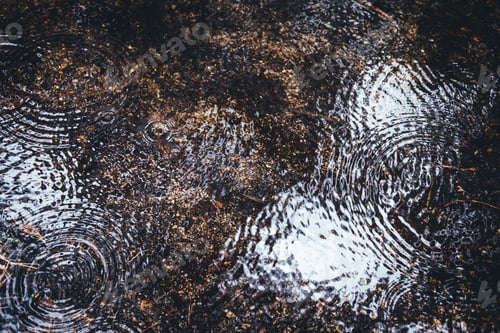 Preview: Texture of water in a stream with spherical waves.