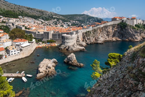 Preview: Scenic View of Dubrovnik Old Town and City Walls, UNESCO World Heritage Site, Croatia