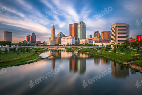 Preview: Columbus, Ohio, USA Skyline on the Scioto River