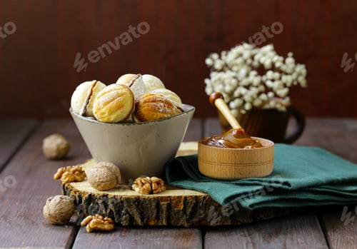 Preview: Cookies in the Form of Nuts