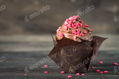Preview: Chocolate Cupcake with Heart Sprinkles for Valentine's Day