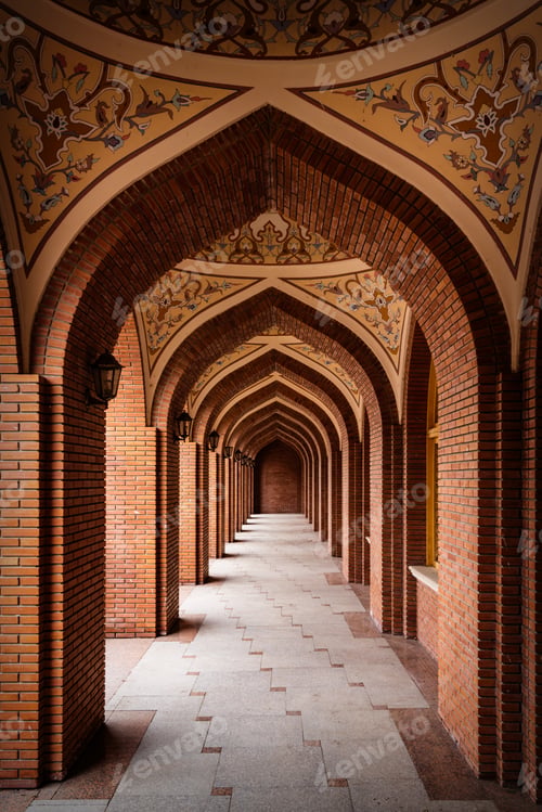 Preview: Arches in the courtyard of the Imamzadeh mausoleum