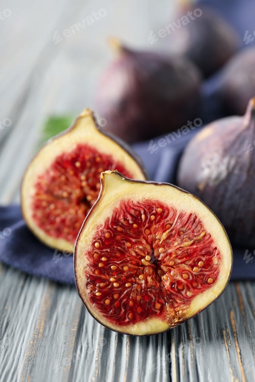 Preview: Figs, concept of tasty and juicy fruit