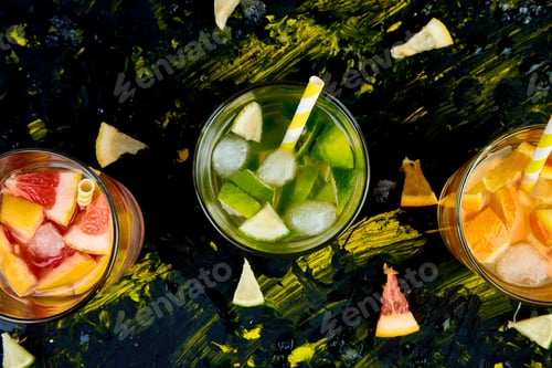 Preview: Healthy Detox citrus water or lemonade.