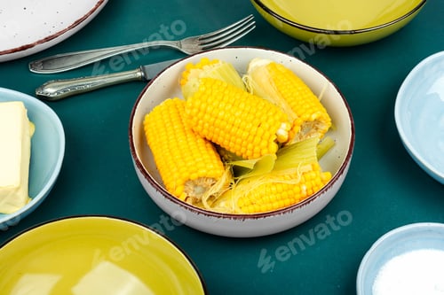 Preview: Ripe boiled corn.
