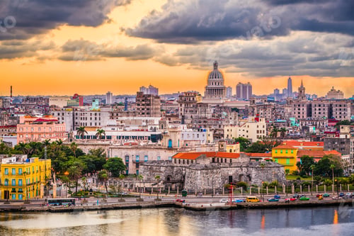 Preview: Havana, Cuba downtown skyline.