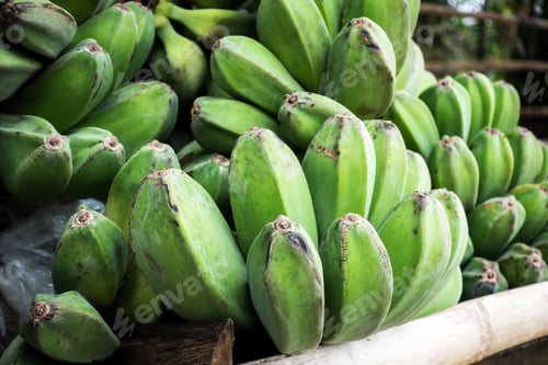 Preview: Green bananas for cooking
