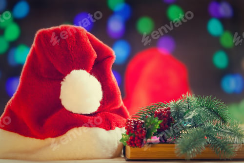 Preview: Santas hat and books