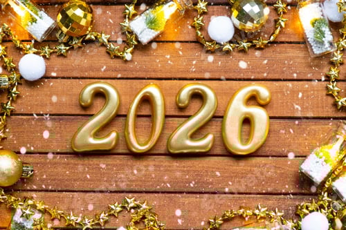 Visualização: Feliz Ano Novo, números de madeira 2026 em aconchegante fundo de madeira marrom festivo