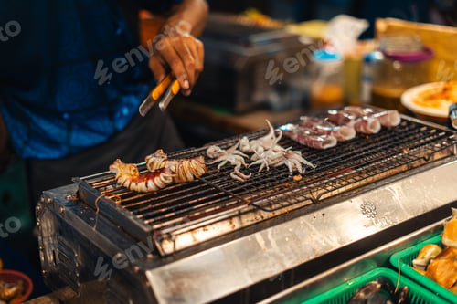 Preview: Squid grilled on the grill at Street Food Market
