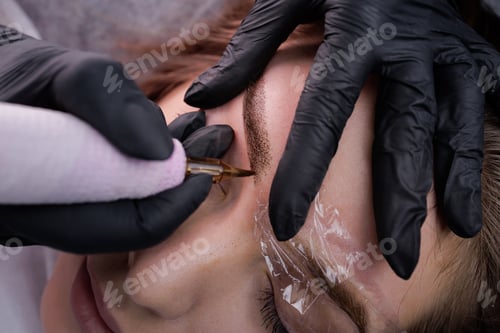 Preview: Injection of permanent eyebrow makeup into the skin of the eyebrows. PMU Procedure