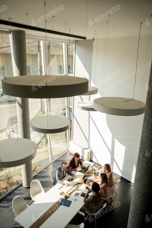 Preview: Multiethnic business people working together in the office