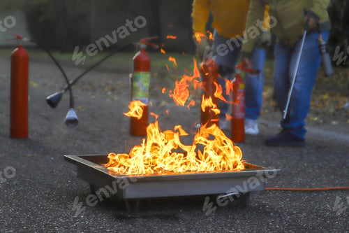 Preview: corporate safety - exercise during a firefighting course