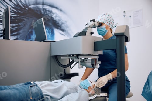 Preview: Laser eye surgery at ophthalmology clinic.