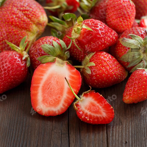 Preview: Strawberries on a wooden table